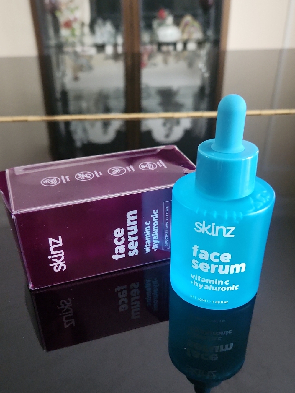SKINZ Australian Botanical Face Serum. Botanical BeautyCo. VitaminC & Hyaluronic